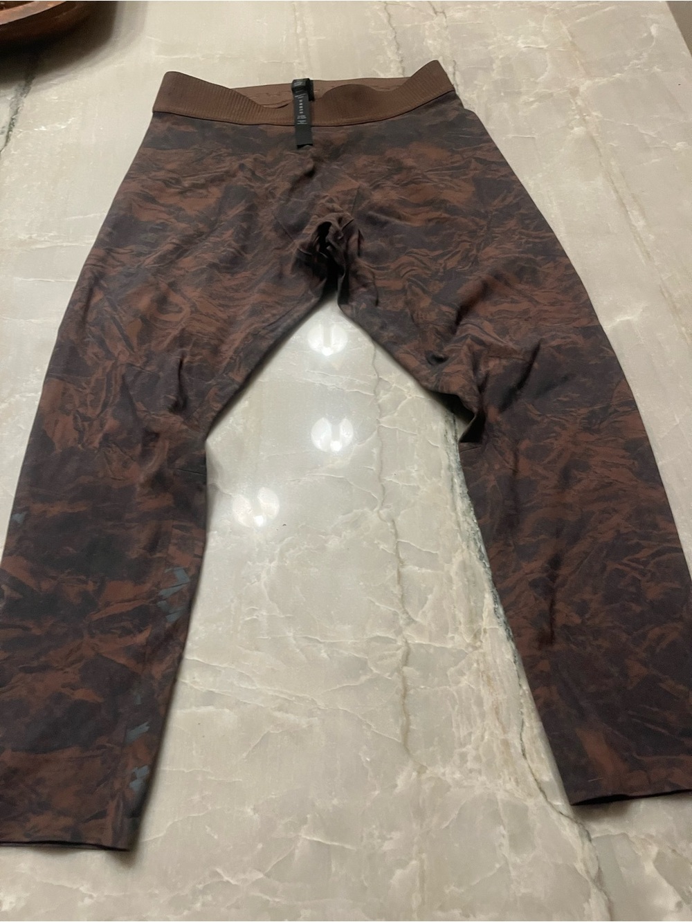 lululemon athletica Men's Dark Brown Camouflage tights
